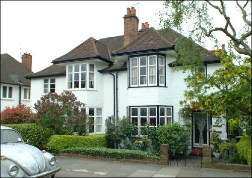 193 Hampstead Way